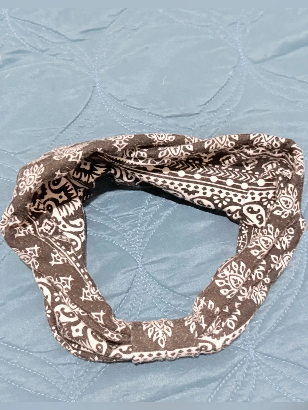 Black and White Paisley Knotted Headband